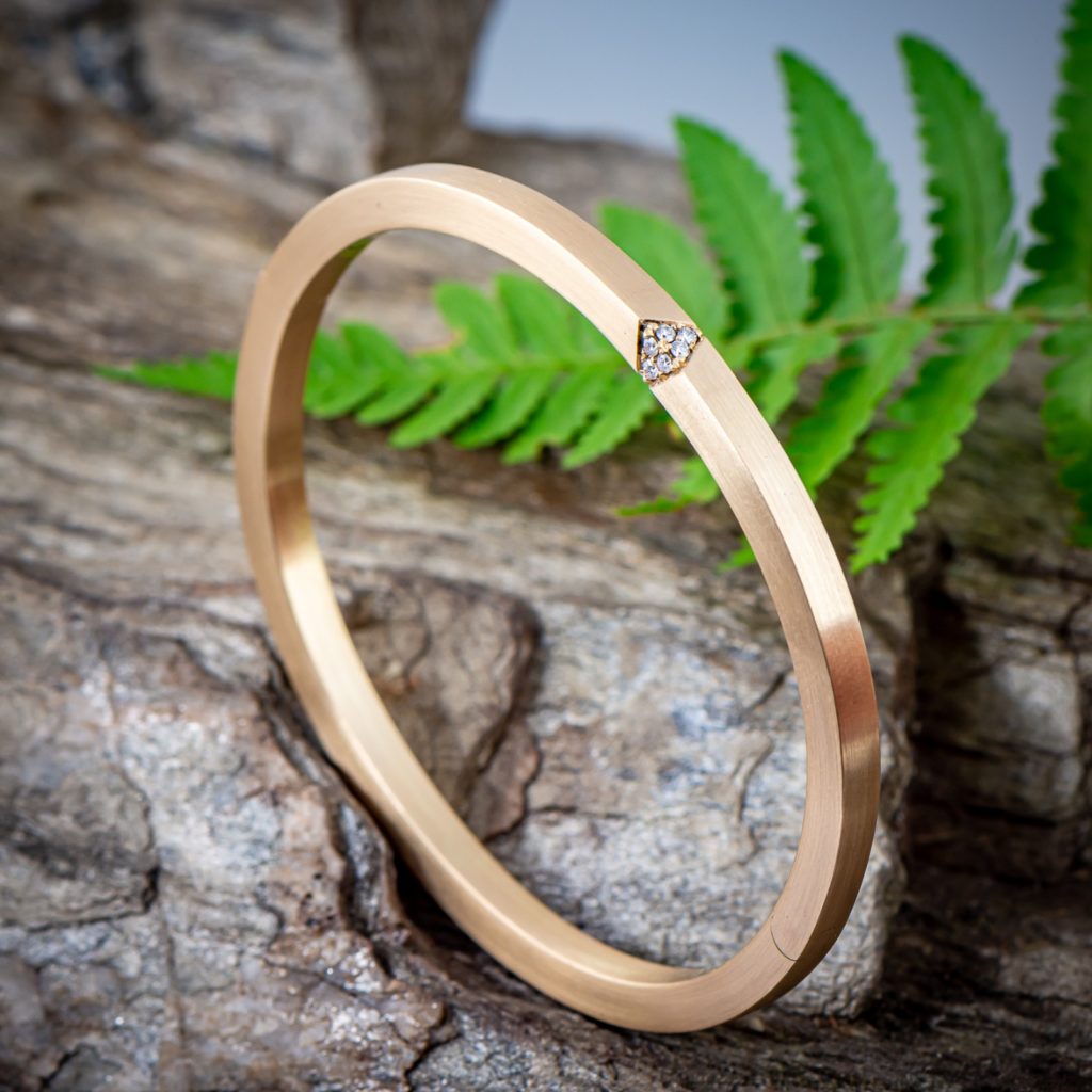 Armreif mit Brillanten